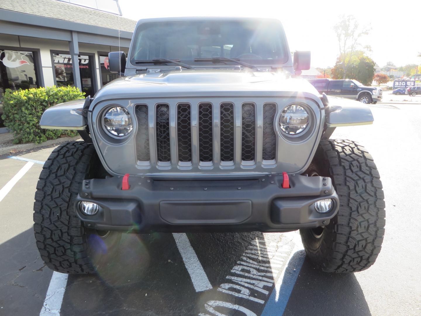 2020 Jeep Gladiator Rubicon (1C6JJTBG1LL) with an 3.6L V6 DOHC 24V engine, automatic transmission, located at 2630 Grass Valley Highway, Auburn, CA, 95603, (530) 508-5100, 38.937893, -121.095482 - Loaded Rubicon Gladiator with all of the goods. 3" JKS suspension, Fox Shocks, 37" Toyo tires, !7" Method wheels, American Adventure lab inner fender liners and slim line fender kits. - Photo#1